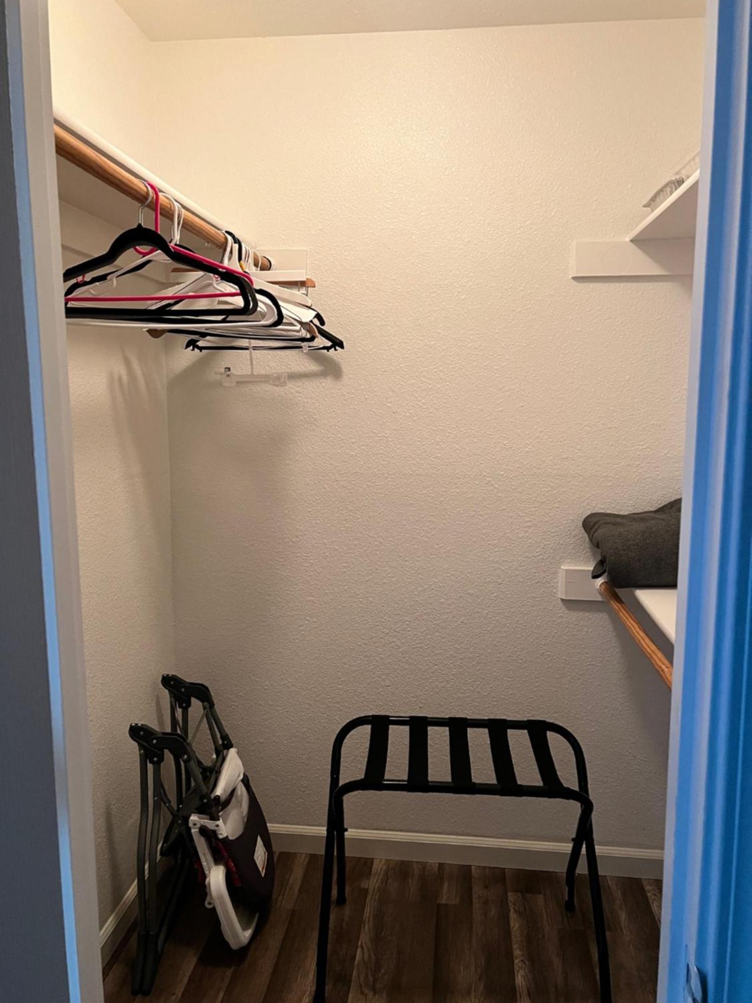 Peaceful 2Bed,1Bath Condo With Free Parking All Yours To Enjoy Fresno Exterior photo